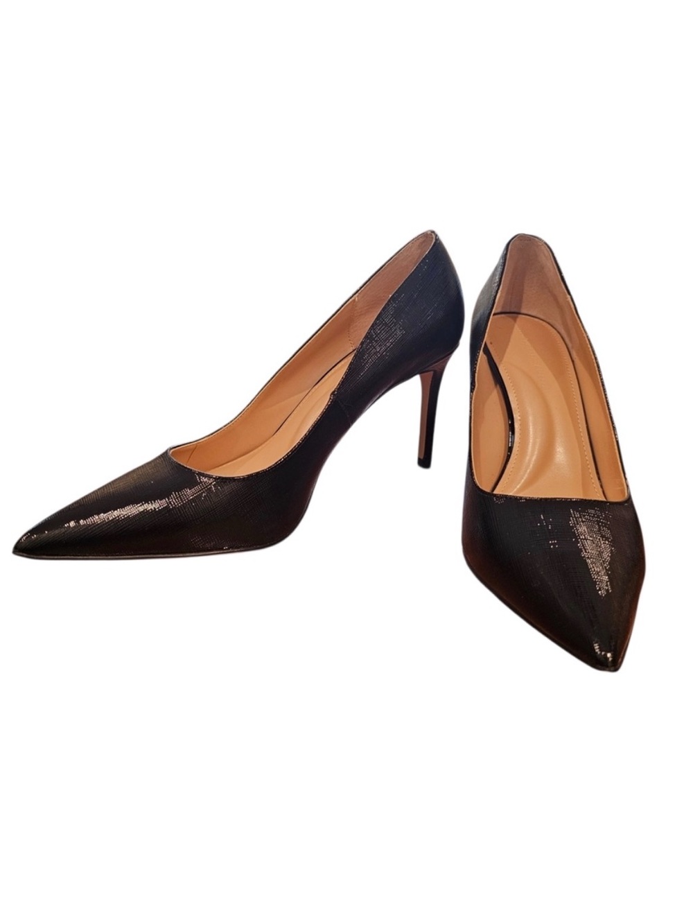 Black and White Pointed-Toe Women's Pumps- brand new- worn once.